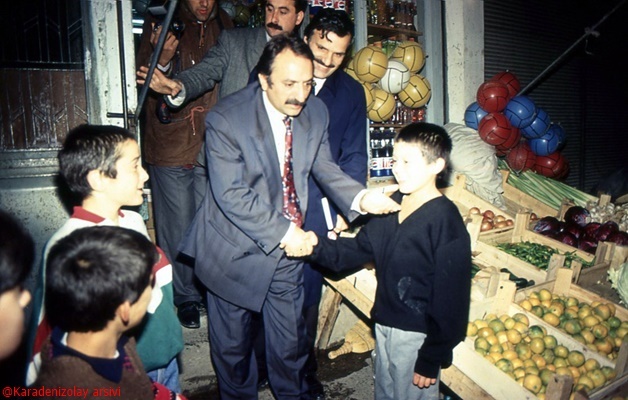 Devlet Bakanı olduğu 1993 yılın da Trabzon ziyaretinden
