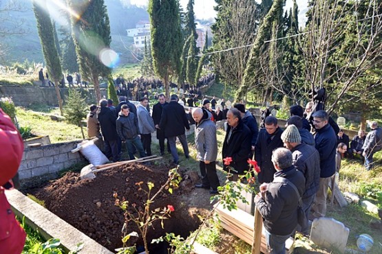 Mezar, daha önce hazırlanmıştı