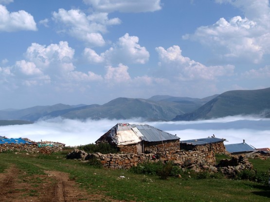 Kizilkaya yaylası- Yagmurdere-Gümüşhane bulutlu