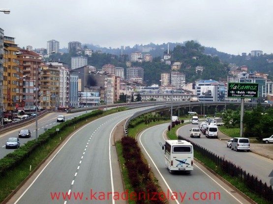 Karadeniz Sahil Yolu Rize geçişi