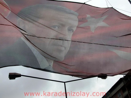 bir sonraki hamlede yine bez afiş lambaların üzerine konuyor