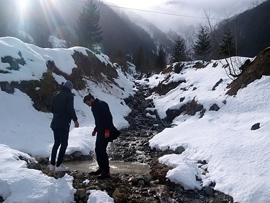 uzungöl de kar eriyor