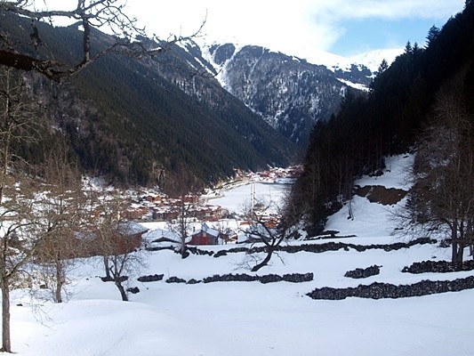 uzungöl şimdilik ıssız