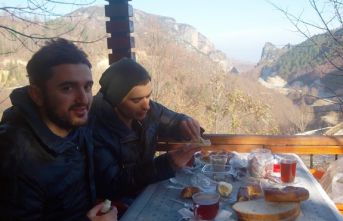 Oylat ve yarasa mağarası