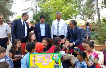 Pehlivanköylüler, kitap okuyor!