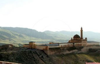 İshakpaşa'dan Ağrı dağı görünür mü?